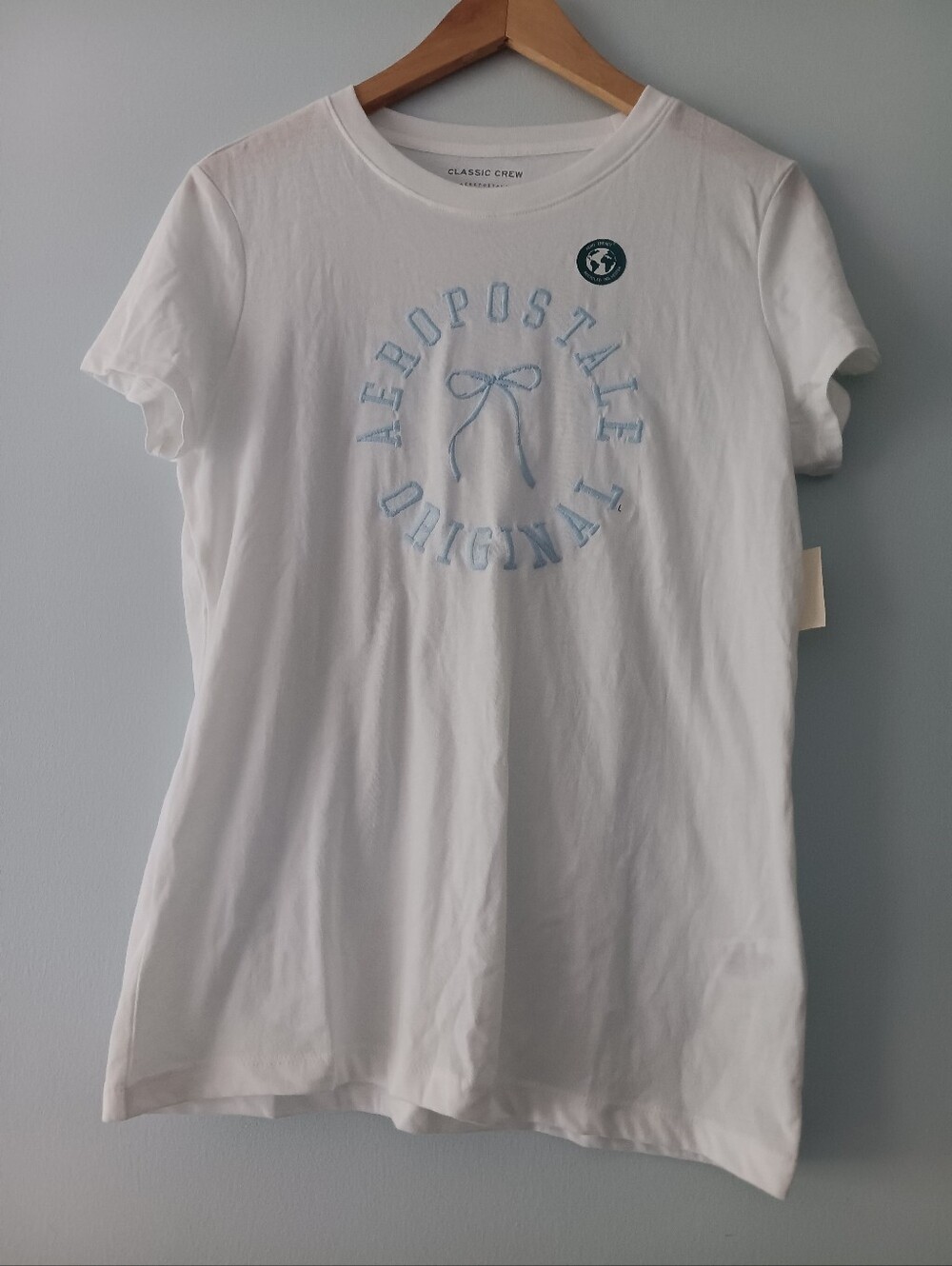 NWT Aeropostale Bow Circle Graphic Tee White Large Cotton Blend - Picture 2 of 7